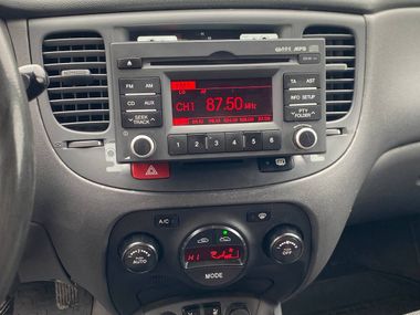 KIA Rio 2011 года, 178 815 км - вид 12