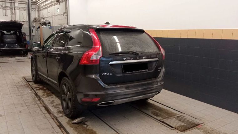 Volvo XC60 2016 года, 147 000 км - вид 4