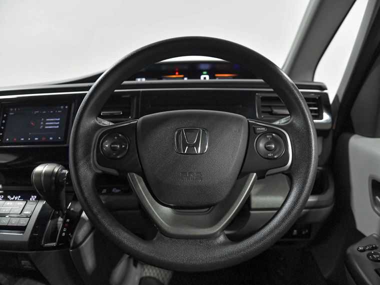 Honda Stepwgn 2015 года, 163 335 км - вид 9