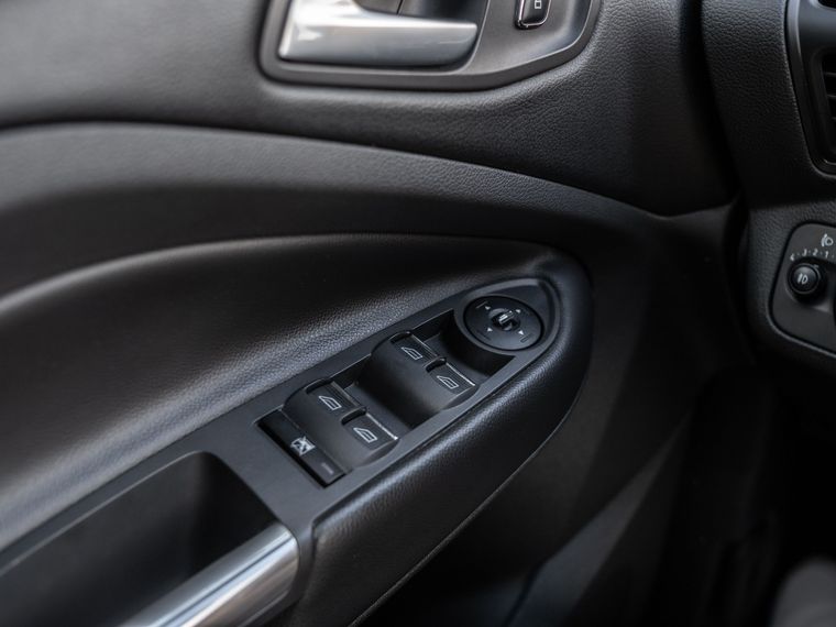Ford Kuga 2014 года, 177 476 км - вид 10