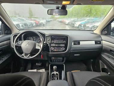 Mitsubishi Outlander 2017 года, 223 759 км - вид 8