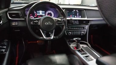 KIA Optima 2018 года, 162 400 км - вид 6