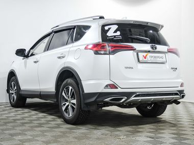 Toyota RAV4 2018 года, 144 082 км - вид 6