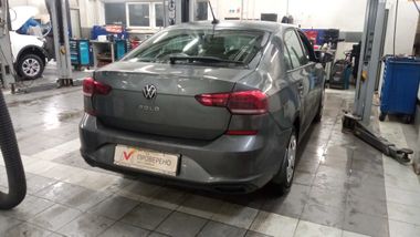 Volkswagen Polo 2022 года, 123 000 км - вид 3