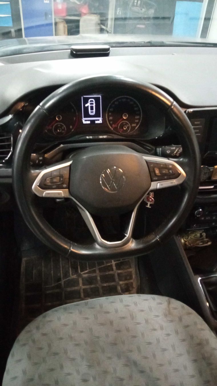 Volkswagen Polo 2022 года, 123 000 км - вид 5