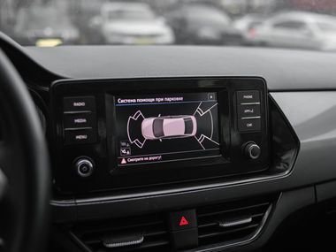 Volkswagen Polo 2022 года, 123 000 км - вид 8