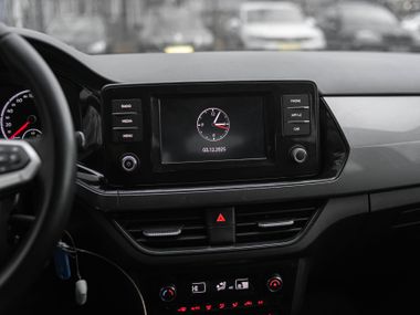 Volkswagen Polo 2022 года, 123 000 км - вид 7