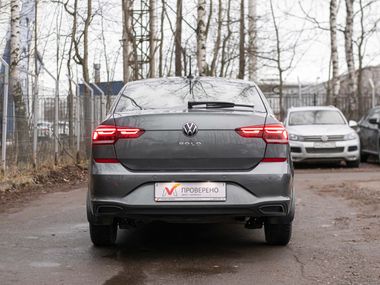 Volkswagen Polo 2022 года, 123 000 км - вид 4