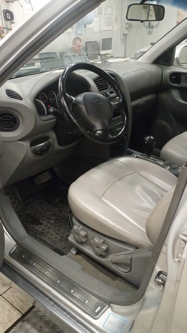 Hyundai Santa Fe 2005 года, 126 859 км - вид 5