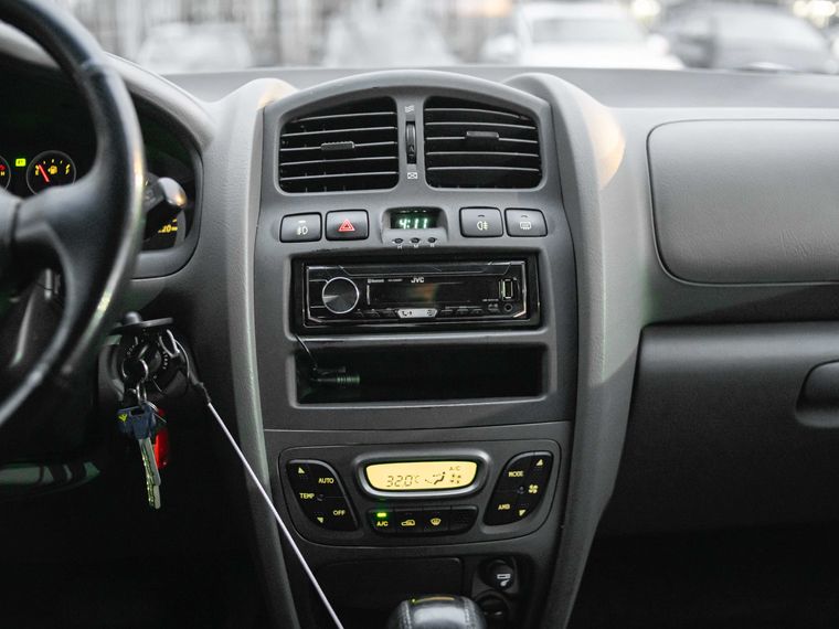 Hyundai Santa Fe 2005 года, 126 859 км - вид 6