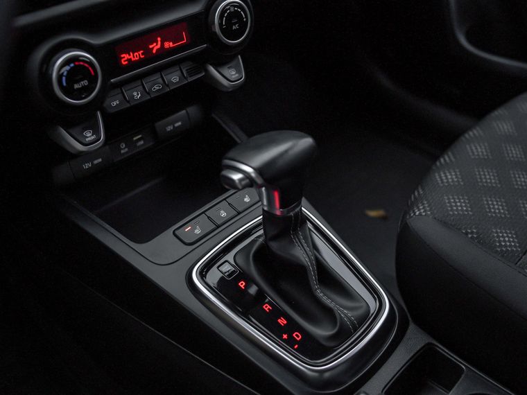 KIA Rio X-Line 2018 года, 73 539 км - вид 9