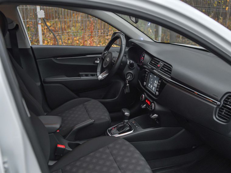 KIA Rio X-Line 2018 года, 73 539 км - вид 13