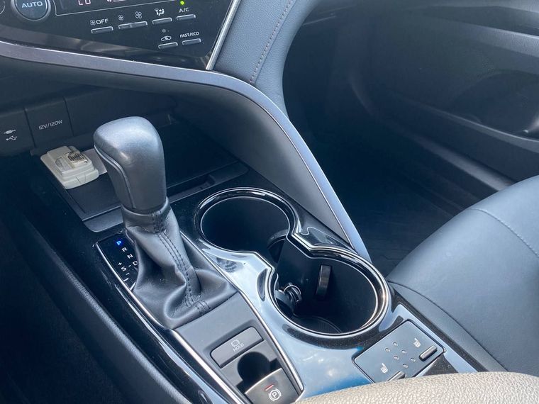 Toyota Camry 2019 года, 21 113 км - вид 13
