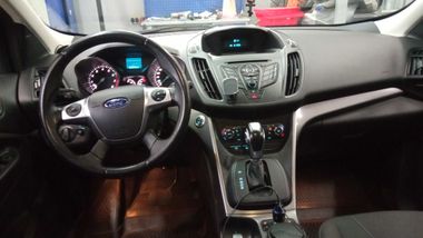 Ford Kuga 2015 года, 50 998 км - вид 5