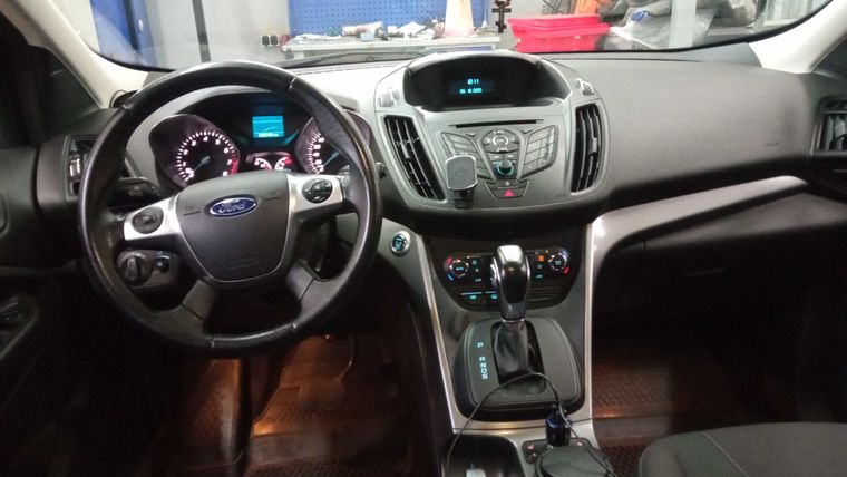 Ford Kuga 2015 года, 50 998 км - вид 5