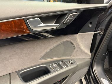 Audi A8 2011 года, 296 638 км - вид 16