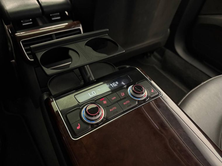 Audi A8 2011 года, 296 638 км - вид 25