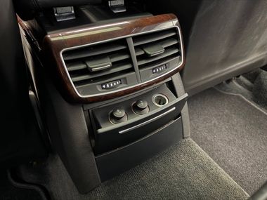 Audi A8 2011 года, 296 638 км - вид 23