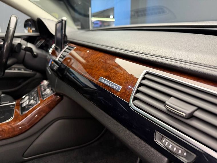 Audi A8 2011 года, 296 638 км - вид 28