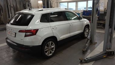 Skoda Karoq 2021 года, 57 880 км - вид 3