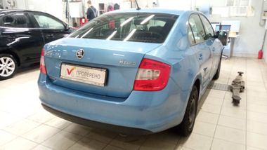 Skoda Rapid 2016 года, 110 223 км - вид 3