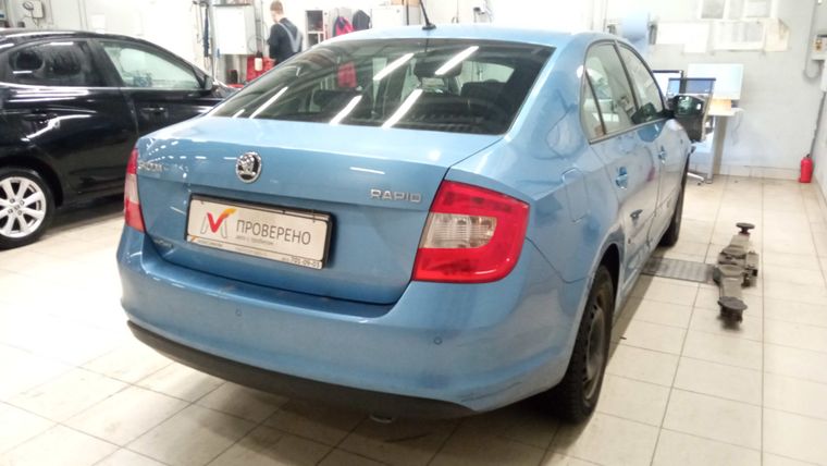 Skoda Rapid 2016 года, 110 223 км - вид 3