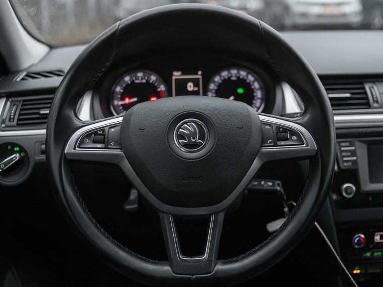 Skoda Rapid 2016 года, 110 223 км - вид 6