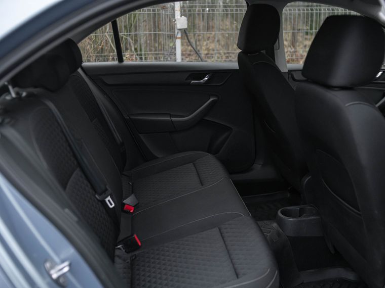 Skoda Rapid 2016 года, 110 223 км - вид 11