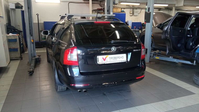Skoda Octavia 2011 года, 213 832 км - вид 4
