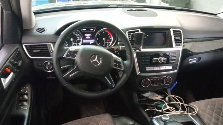Mercedes-Benz M-класс 2013 года, 231 100 км - вид 5