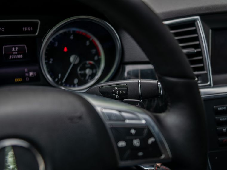 Mercedes-Benz M-класс 2013 года, 231 100 км - вид 8