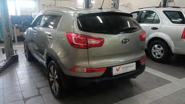 KIA Sportage 2011 года, 253 572 км - вид 5