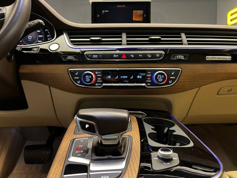 Audi Q7 2019 года, 49 192 км - вид 14