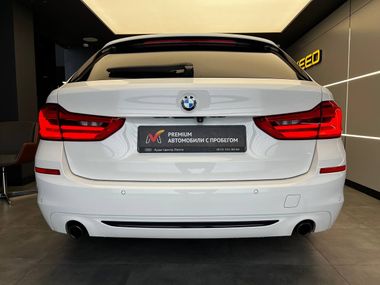 BMW 5 серия 2018 года, 194 012 км - вид 6