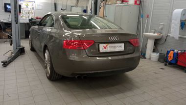 Audi A5 2015 года, 90 088 км - вид 4