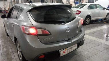 Mazda 3 2010 года, 301 891 км - вид 4