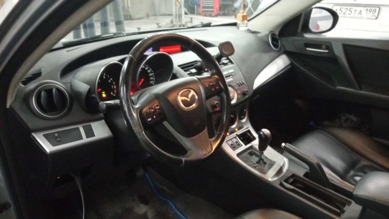 Mazda 3 2010 года, 301 891 км - вид 5