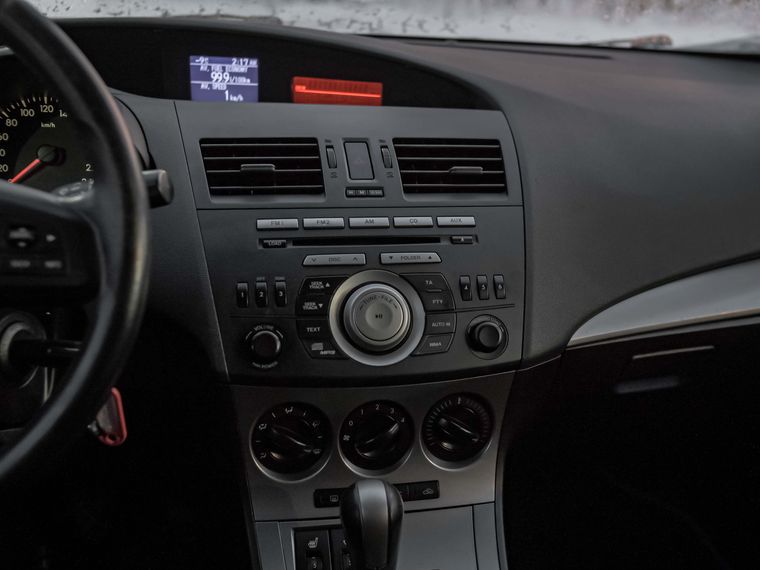 Mazda 3 2010 года, 301 891 км - вид 6