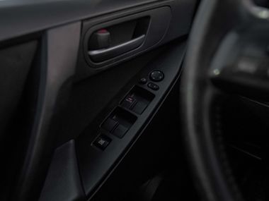 Mazda 3 2010 года, 301 891 км - вид 8