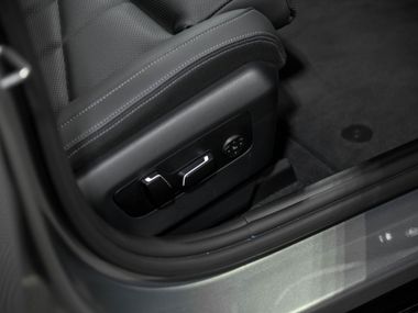 BMW 5 серия 2024 года, 7 844 км - вид 25