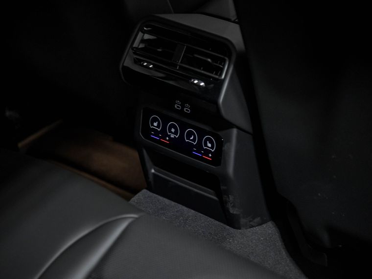 BMW 5 серия 2024 года, 7 844 км - вид 22