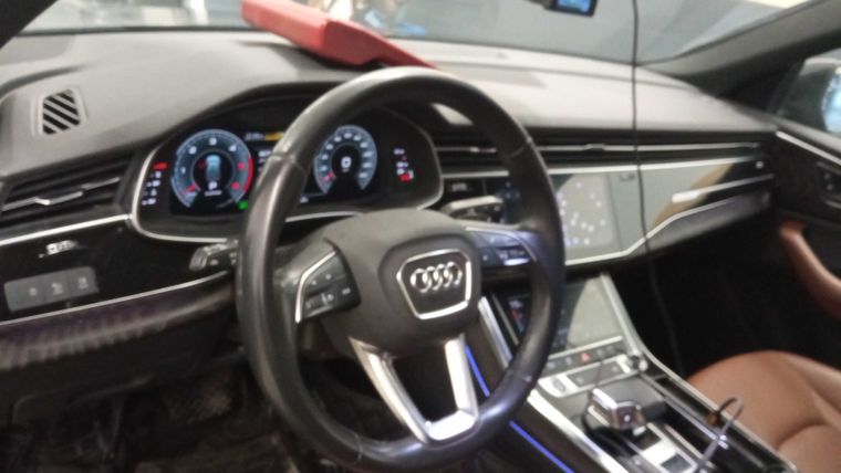 Audi Q8 2022 года, 115 834 км - вид 5