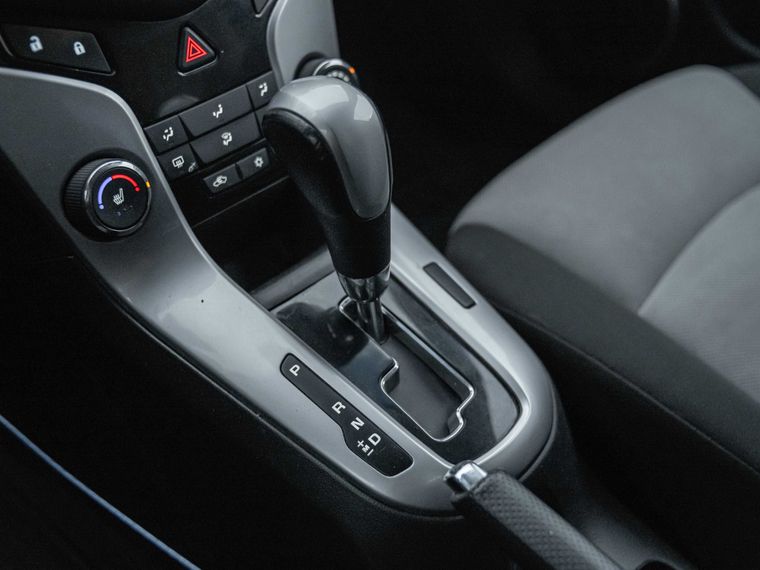 Chevrolet Cruze 2013 года, 160 000 км - вид 8