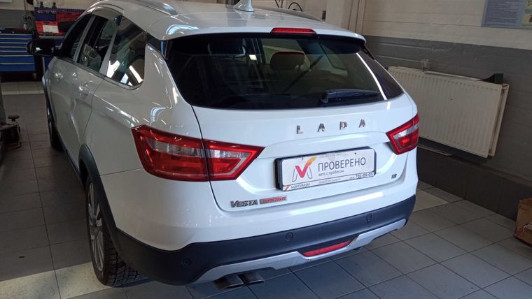 ВАЗ (LADA) Vesta Cross 2018 года, 92 562 км - вид 4