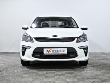 KIA Rio 2018 года, 190 000 км - вид 3