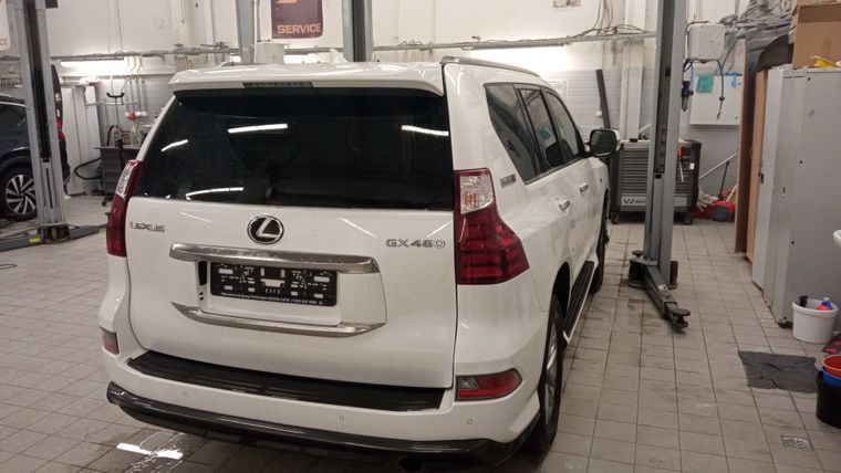 Lexus GX 2019 года, 54 784 км - вид 3