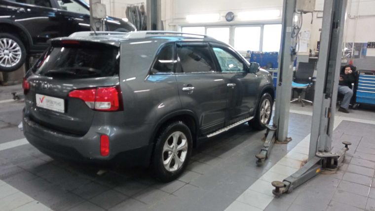 Kia Sorento 2015 года, 141 000 км - вид 3