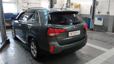 Kia Sorento 2015 года, 141 000 км - вид 4