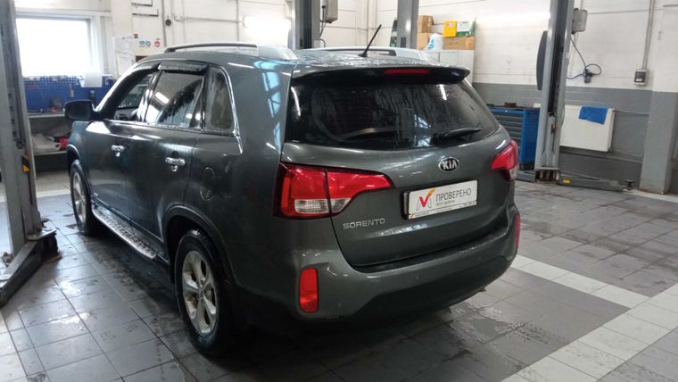 Kia Sorento 2015 года, 141 000 км - вид 4