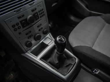 Opel Astra 2013 года, 248 827 км - вид 8